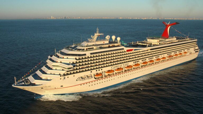 Carnival Valor
