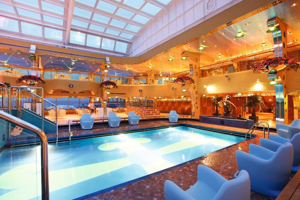 Costa Pacifica: Lido Calypso, con su techo de cristal retráctil