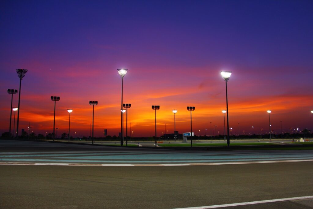 Yas Marina Circuit F1: Sunset over the circuit