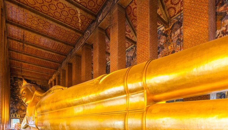 Bangkok: Wat Pho, the river and Chinatown