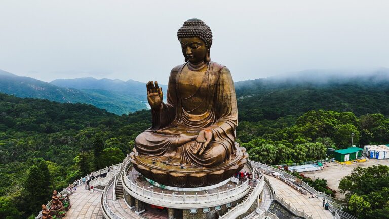 The Tian Tan Buddha