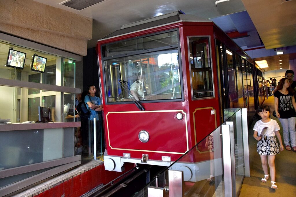 Victoria Peak: The new Peak Tram car