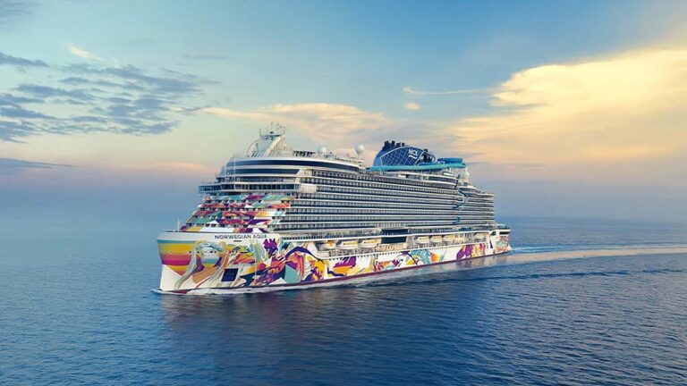 Norwegian Cruise Line Takes Delivery of Norwegian Aqua