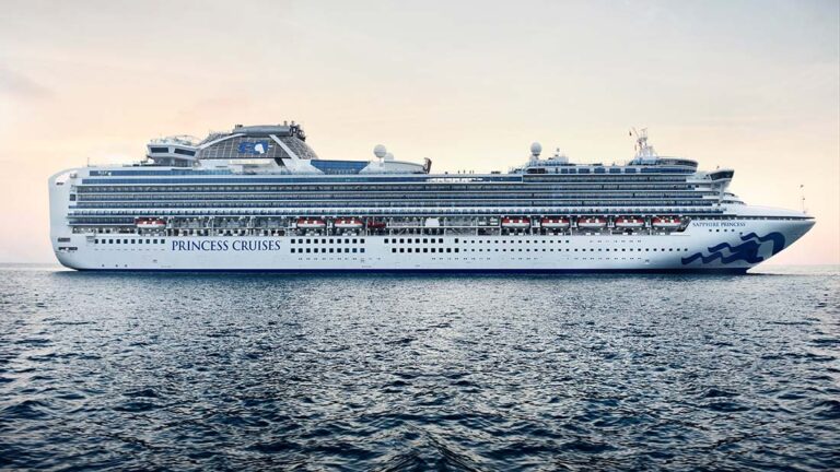 Sapphire Princess Resumes Operations After Renovations, Adding New Specialty Restaurants
