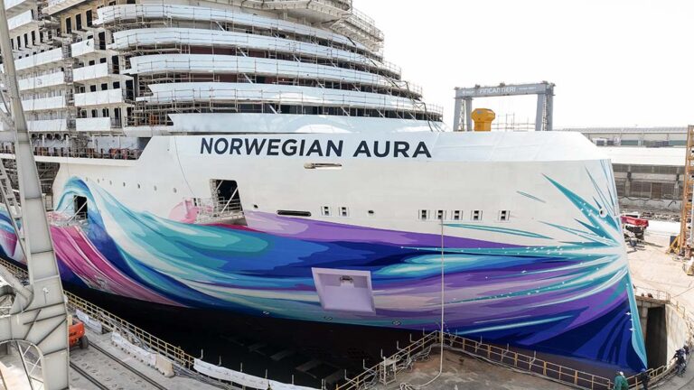 Norwegian Cruise Line marca un hito de construcción para Norwegian Aura