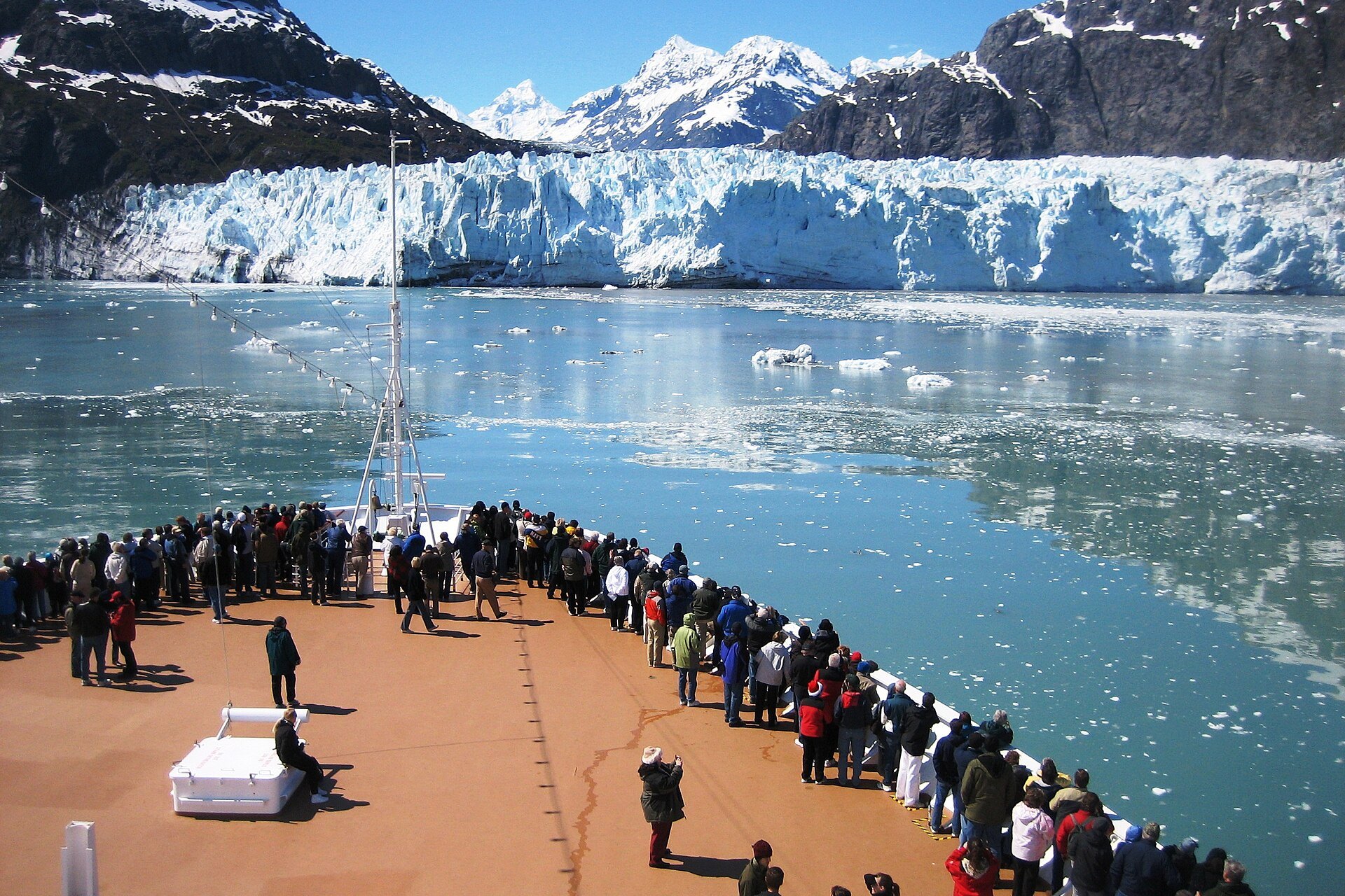 Glacier Bay National Park: Margerie Glacier from the bow of a cruise ship